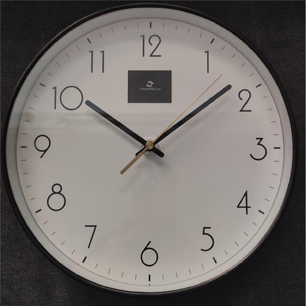 TAOYOUJI Clock, Silent Quartz Decorative Clock, Modern Large Digital Round Clock, Black, 10" (25.5cm)