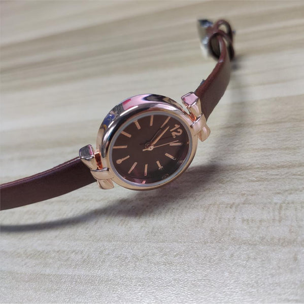 TAOYOUJI Fashion Ladies Watch, Mini Small Literary Simple Student Ladies Watch, Dark Brown