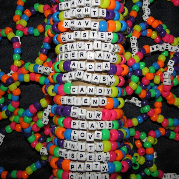 4000pcs Beads Kit, 1600pcs Letter Beads and 2400pcs Large Hole Rainbow Beads, 24 Colors 4 Styles Round Beads Set for DIY Jewelry Making