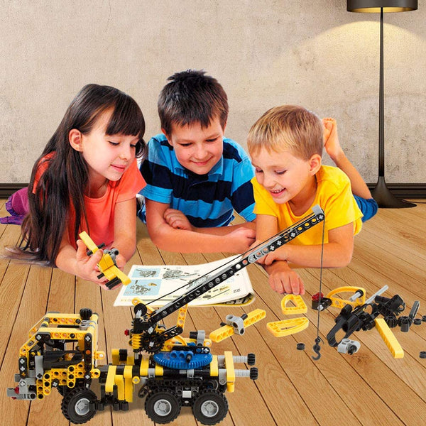 Crane Truck Building Kit - Educational Learning STEM Building Blocks Toys ， Engineering Construction Set for Boys & Girls
